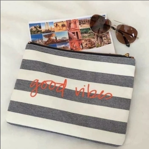 🌺Stella & Dot Good Vibes Pouch🌺 - Picture 5 of 6